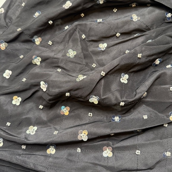 Self-Portrait Elegant Black Skirt with Floral Sequin Accents sz 2 NWT - Picture 3 of 9